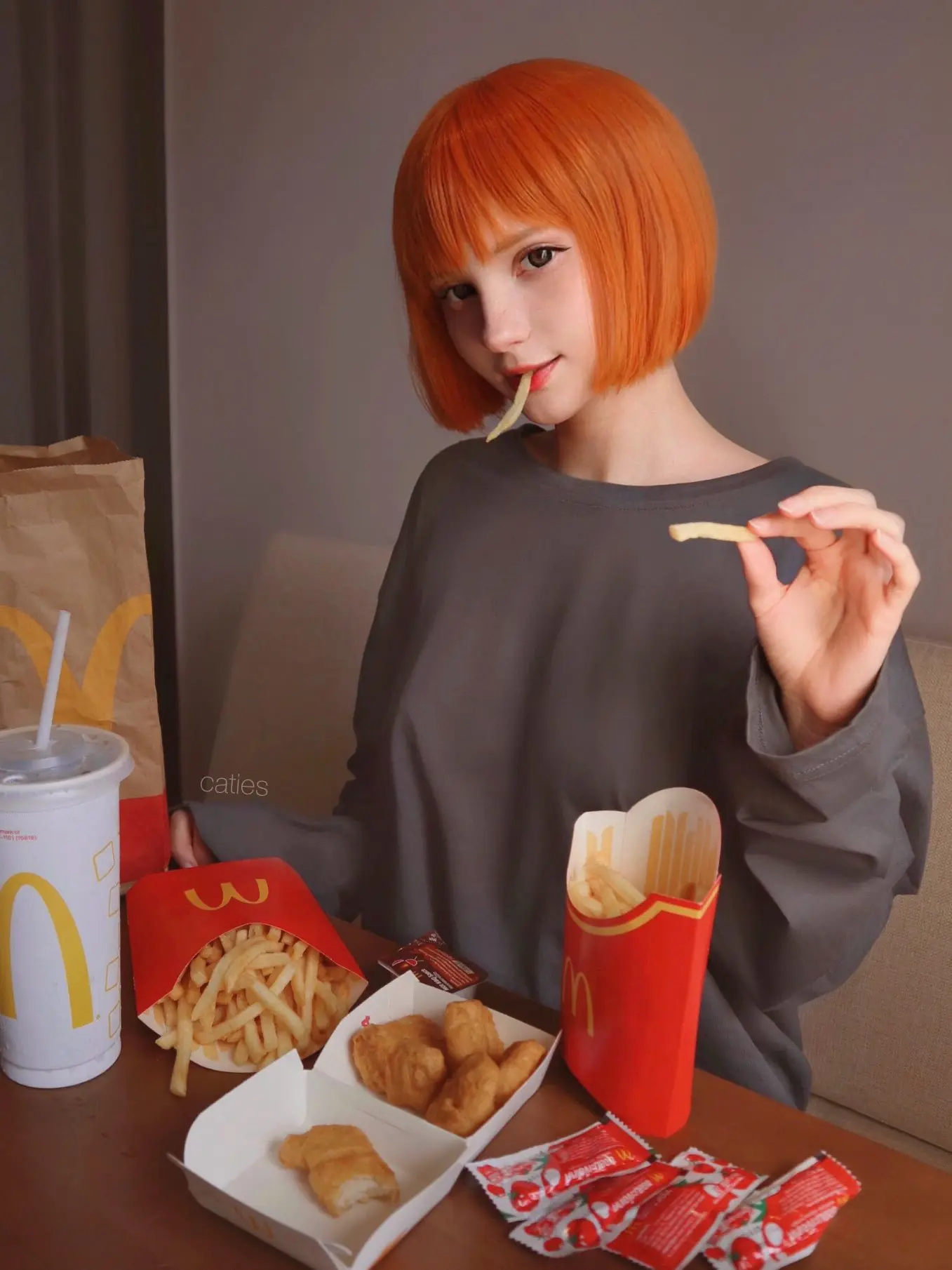 Cosplay da Mãe do McDonalds ganham Versões Sensuais