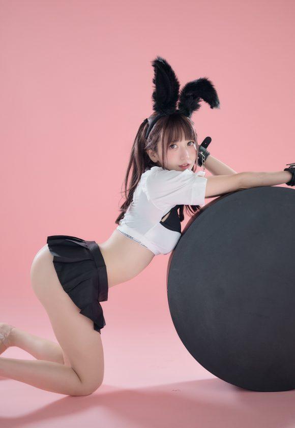 Cosplayer Kurousagi sem calcinha 1